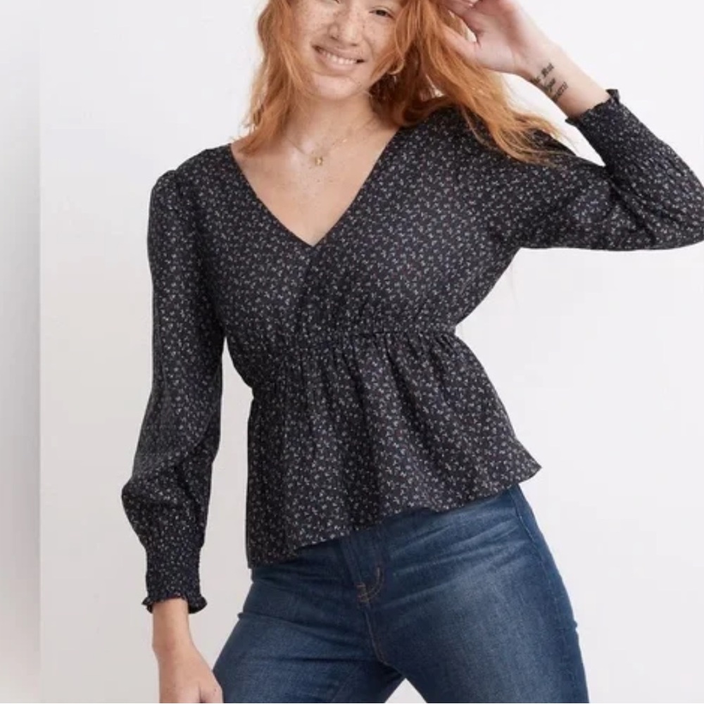 Madewell Tie-Back Peplum Top in
Campden Daisies